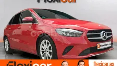 Granate Usado 2019 Mercedes B180 Monovolumen | 21.490 € (Precio justo)