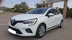 Usado 2022 Renault Clio V Business | 14.500 € (Precio justo)