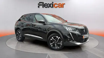 Usado Peugeot 2008 Allure 131 CV (96 kW) 2021 SUV