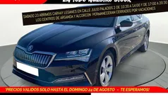 Negro Usado 2021 Skoda Superb Ambition Berlina | 20.990 € (Precio justo)