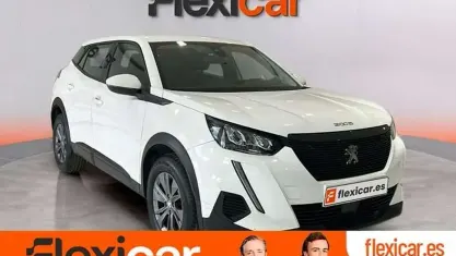 Usado Peugeot 2008 Active 110 CV (80 kW) 2021 Blanco SUV