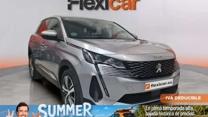 Usado Peugeot 3008 Allure 131 CV (96 kW) 2021 Gris SUV