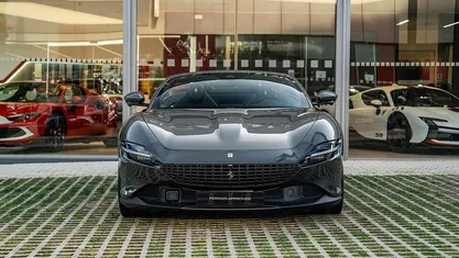 Nuevo Ferrari Roma 628 CV (461 kW) 2025 Gris Descapotable