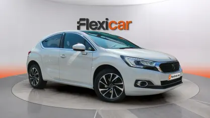 Usado DS Automobiles DS4 Style 120 CV (88 kW) 2017 Blanco Berlina