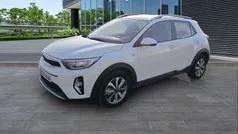 Blanco Usado 2023 Kia Stonic SUV | 15.100 € (Precio justo)
