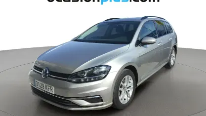 Usado VW Golf Sportsvan Advance 115 CV (84 kW) 2017 Gris plata Monovolumen