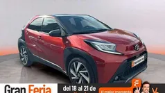 Burdeos Usado 2022 Toyota Aygo X-play Utilitario | 13.490 € (Precio justo)