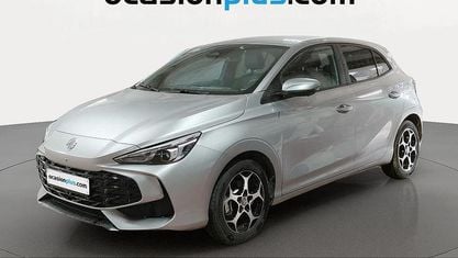 Używany MG MG3 Luxury 195 KM (143 kW) 2024 Biały Hatchback