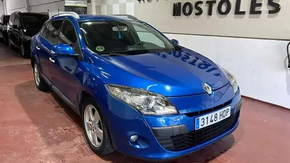 Käytetty Renault Mégane GrandTour Dynamique 130 HP (95 kW) 2011 Sininen Farmari
