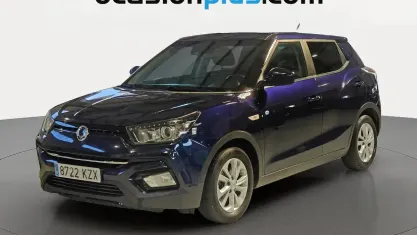 Gebraucht SsangYong Tivoli 116 PS (85 kW) 2019 Blau SUV