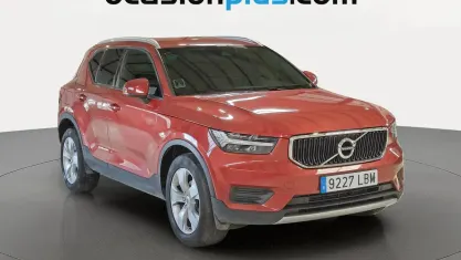 Usado Volvo XC40 Momentum 150 CV (110 kW) 2019 Rojo SUV