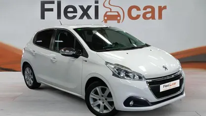 Usado Peugeot 208 Signature Sky 110 CV (80 kW) 2019 Utilitario