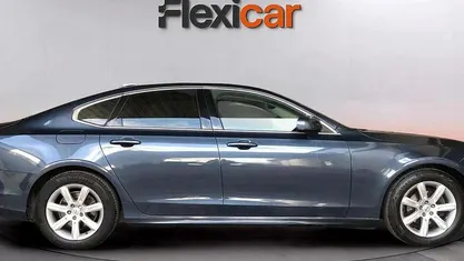 Usado Volvo S90 Momentum 150 CV (110 kW) 2019 Berlina