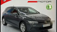 Gris / plata Usado 2021 VW Golf VIII Life Berlina | 21.990 € (Precio justo)