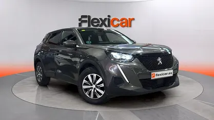 Usado Peugeot 2008 Active 101 CV (74 kW) 2020 Gris SUV