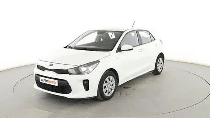 Usado Kia Rio 85 CV (62 kW) 2018 Berlina