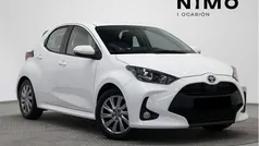 Blanco Usado 2023 Toyota Yaris Hybrid Active Berlina | 22.100 € (Precio justo)