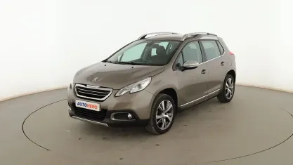 Usado Peugeot 2008 Allure 110 CV (80 kW) 2016 Marrón SUV