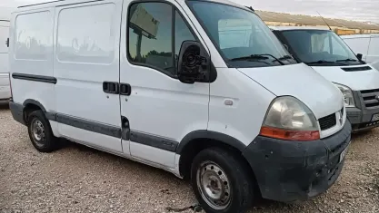 Usado Renault Master 80 CV (58 kW) 2004 Blanco Van