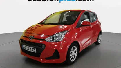 Usado Hyundai i10 66 CV (48 kW) 2019 Rojo Utilitario