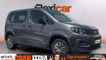 Usado Peugeot Rifter Allure 101 CV (74 kW) 2023 Gris Monovolumen