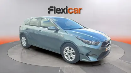 Używany Kia Ceed 101 KM (74 kW) 2022 Hatchback