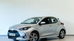 Usado 2024 Toyota Yaris Hybrid Active Berlina | 23.700 € (Precio justo)