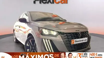 Usado Peugeot 208 Allure 101 CV (74 kW) 2025 Gris Utilitario