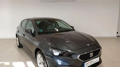 Usado Seat Leon Style 116 CV (85 kW) 2025 Otro Berlina