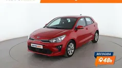 Rojo Usado 2021 Kia Rio | 15.799 € (Precio justo)