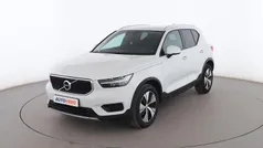Blanco Usado 2020 Volvo XC40 Momentum SUV | 25.899 € (Precio justo)