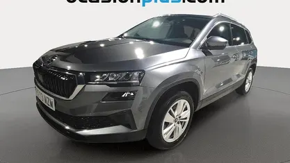 Gris Usado 2025 Skoda Karoq Selection SUV | 27.500 € (Precio justo)