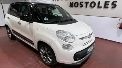 Usado Fiat 500L Lounge 105 CV (77 kW) 2014 Blanco Monovolumen