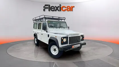 Usado Land Rover Defender 122 CV (89 kW) 2016 Blanco Familiar