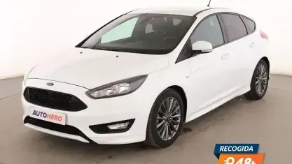 Usado Ford Focus ST-Line 120 CV (88 kW) 2018 Blanco Berlina