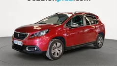 Rojo Usado 2018 Peugeot 2008 Style SUV | 10.410 € (Precio justo)