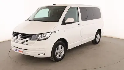 Usado VW Caravelle Trendline 110 CV (80 kW) 2022 Blanco Van