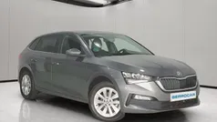 Gris / plata Usado 2024 Skoda Scala Ambition Utilitario | 19.990 € (Precio justo)