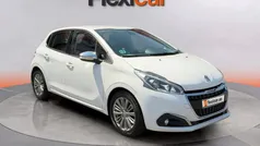 Blanco Usado 2017 Peugeot 208 Allure Utilitario | 9290 € (Precio justo)