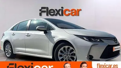 Usado Toyota Corolla Active 122 CV (89 kW) 2019 Blanco Berlina