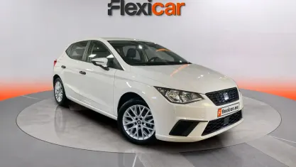 Usado Seat Ibiza Reference 95 CV (69 kW) 2018 Blanco Utilitario