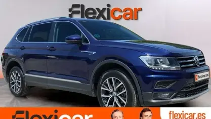Usado VW Tiguan Life 150 CV (110 kW) 2021 Azul SUV