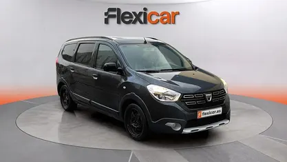 Usado Dacia Lodgy 116 CV (85 kW) 2021 Gris Monovolumen