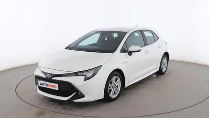 Blanco Usado 2020 Toyota Corolla Active Utilitario | 17.099 € (Precio justo)