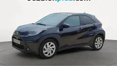 Negro Usado 2024 Toyota Aygo Play Utilitario | 16.355 € (Precio justo)