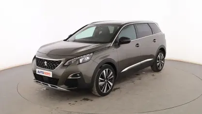 Usado Peugeot 5008 GT 131 CV (96 kW) 2020 Dorado SUV