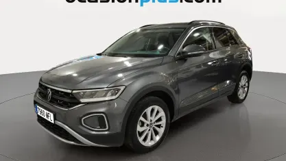 Usado VW T-Roc Life 110 CV (80 kW) 2023 Gris SUV