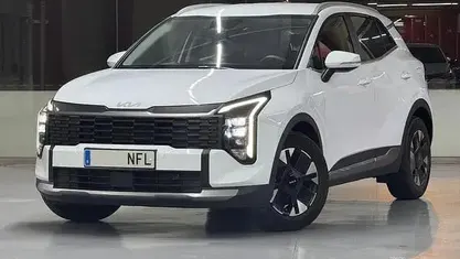 Begagnad Kia Sportage 150 HK (110 kW) 2025 Vit SUV