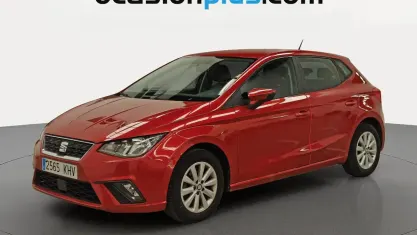 Usado Seat Ibiza Style 75 CV (55 kW) 2018 Rojo Utilitario