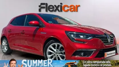 Usado Renault Mégane Zen 116 CV (85 kW) 2019 Rojo Utilitario